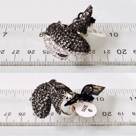 nOir Natalie The Shark Black Gray Crystal Ring - Picture 6 of 8